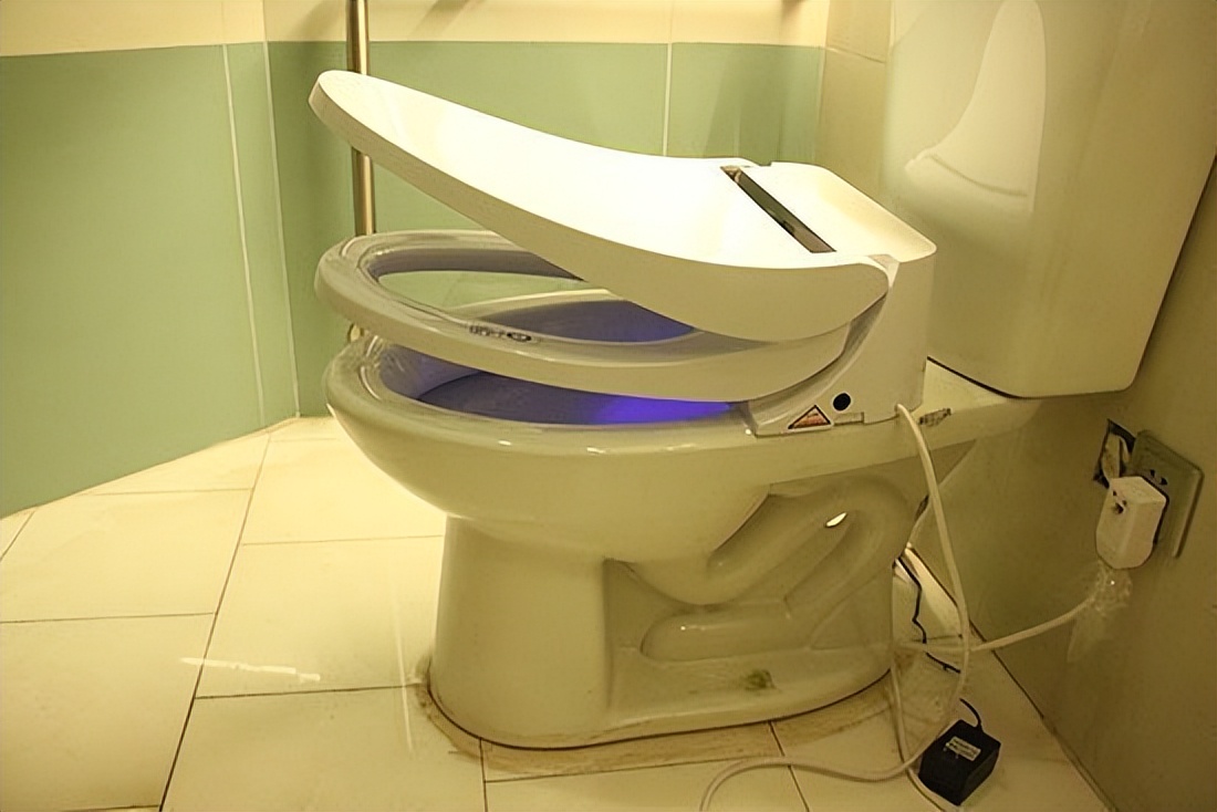 换了智能马桶盖,如何更换智能马桶盖的方法