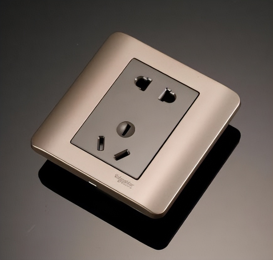 买插座带开关的好吗,买插座需不需要品牌