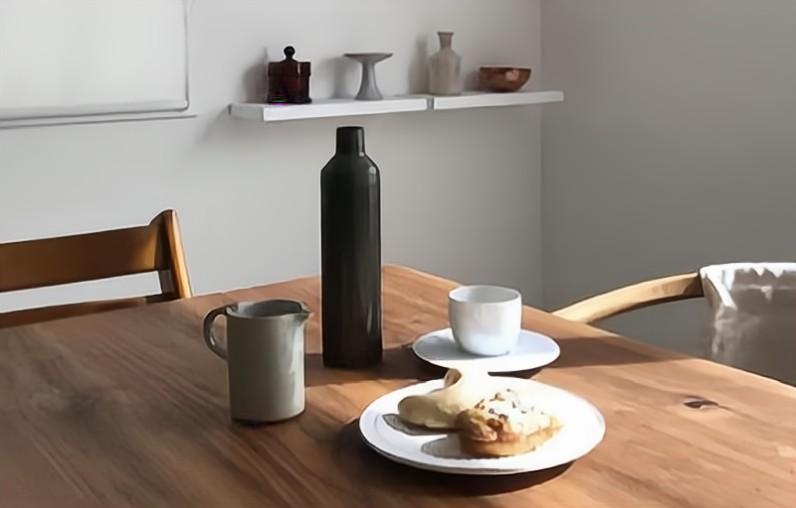 90后上班族一个月开销,90后月入2万却只花250元攒钱买房