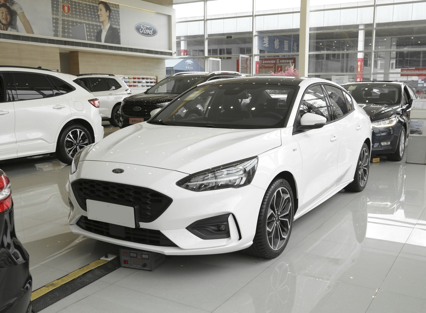 12年福特福克斯三厢1.6自动顶配,福克斯三厢顶配多少钱