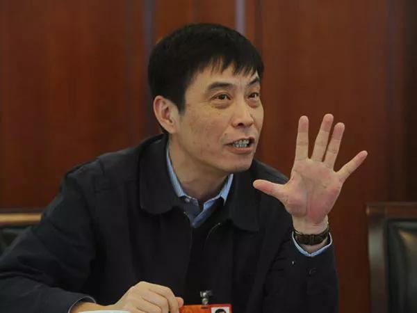 到底怎么样才能拯救中国足球,谁能拯救中国足球的未来