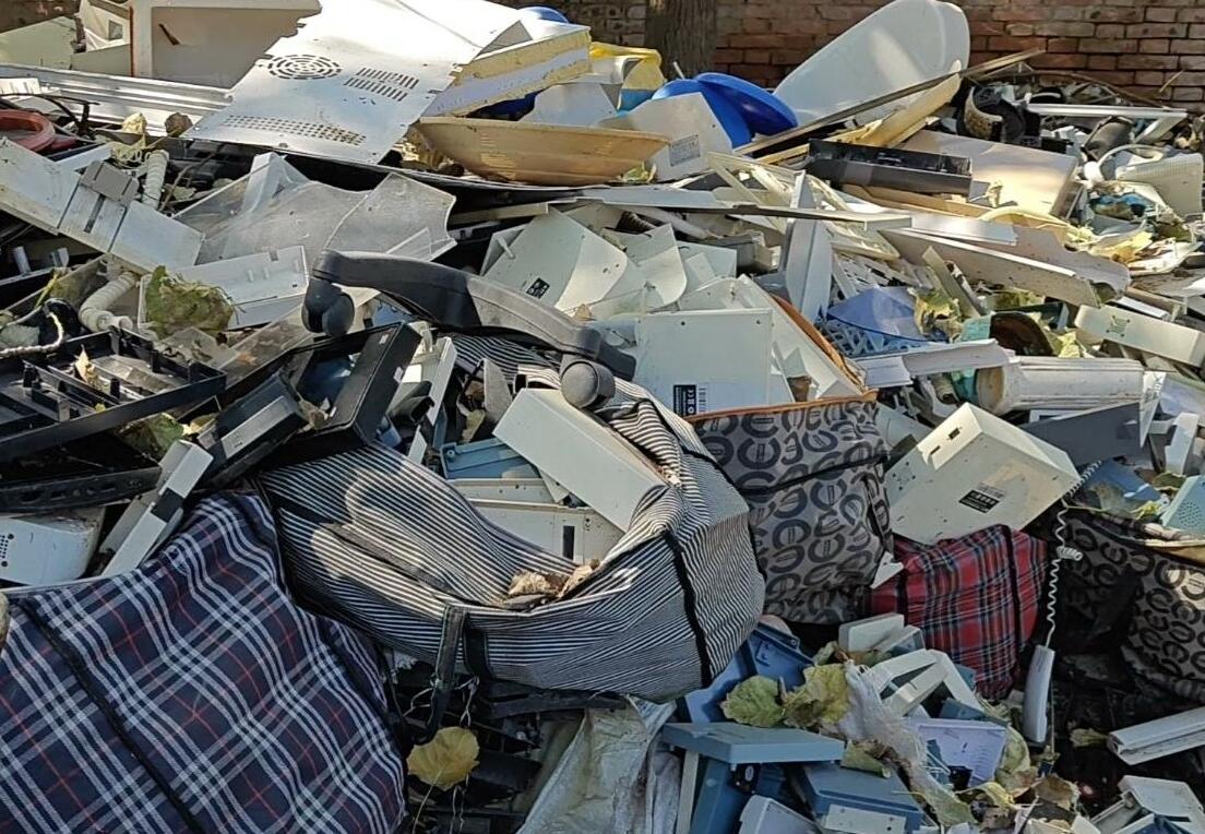 不用担心丢面子。一天赚一两千并不难。许多人通过这两项生意发了