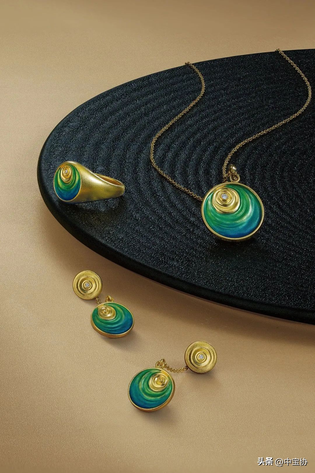 老庙携明星产品亮相诸暨，传递东方生活美学