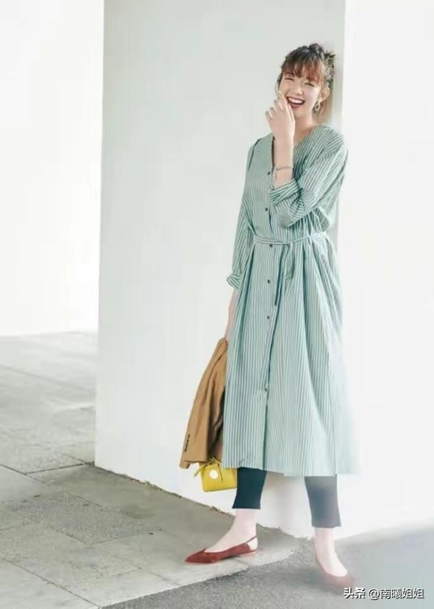 50岁优雅女人适合穿的颜色,五十岁的女人这样穿才好看