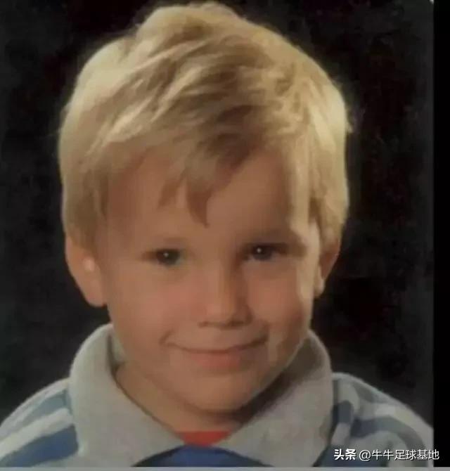 足球明星年轻与现在照片对比,足球明星小时候纪录片
