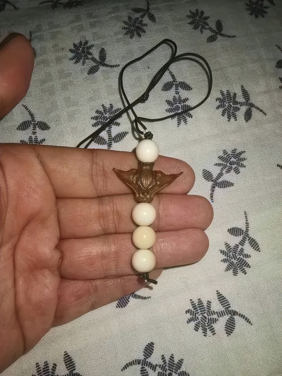 这届玩友已经“废”了，自制文玩之路越走越远，臭哄哄也能玩？