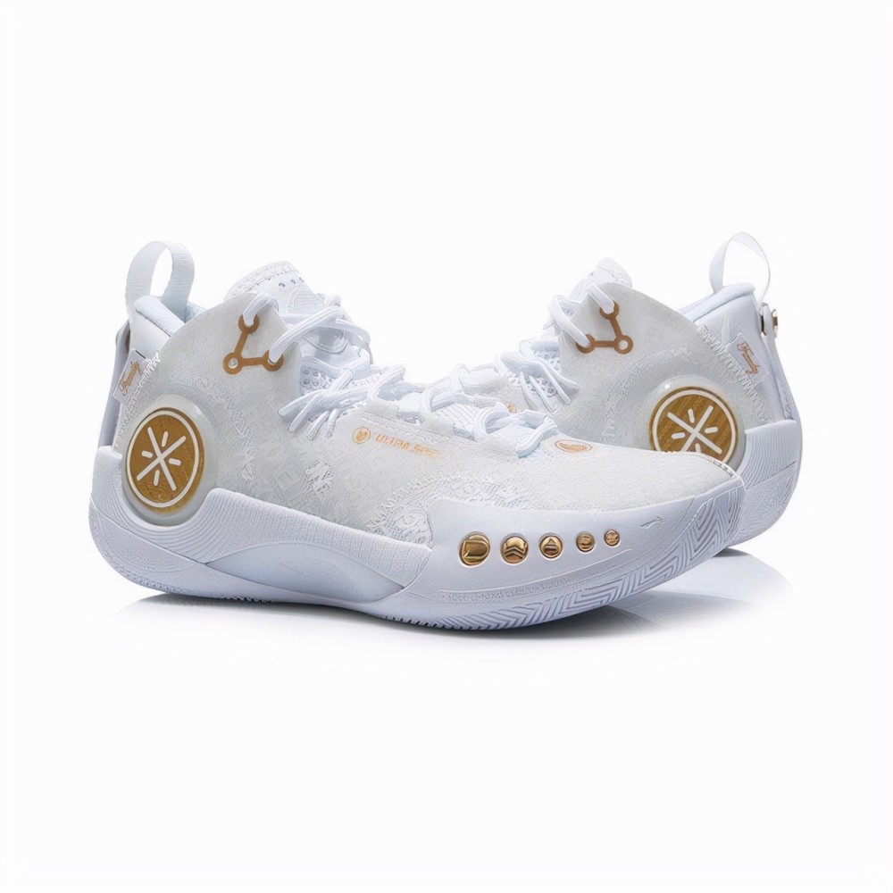 李宁幻影四哪个配色更值得入手,李宁韦德系列封锁