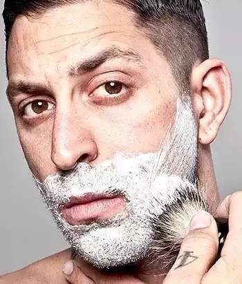 刮胡刀锋利小办法,刮胡刀钝小妙招