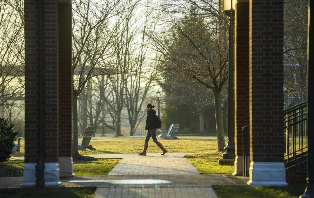 全美学习最刻苦的20所高校,美国最牛十大名校大学