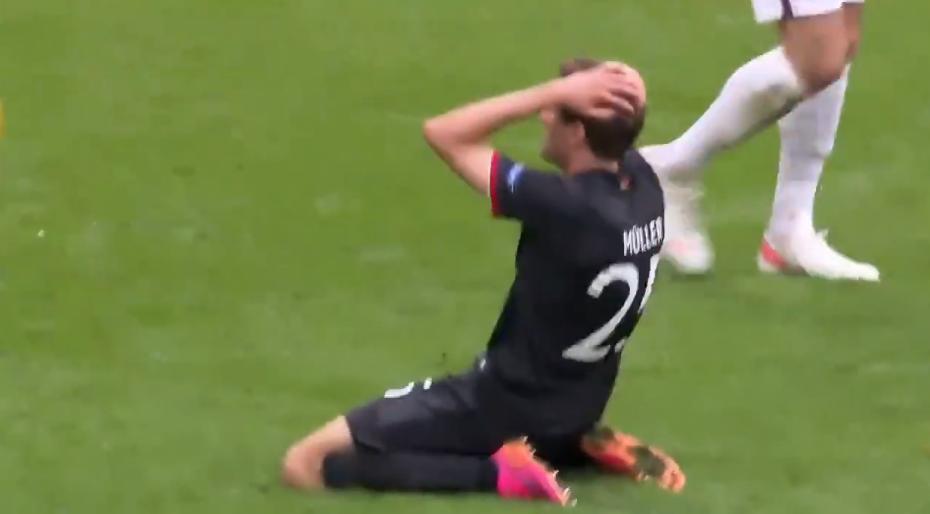 别吐槽德国输给自己了不懂变通才是真正软肋拉某队陪葬不香?