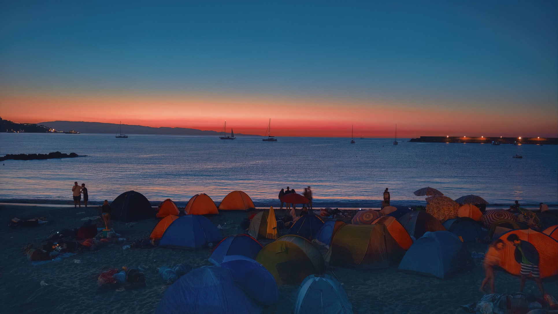 夏天露营怎么解决热,夏日露营降温技巧方法