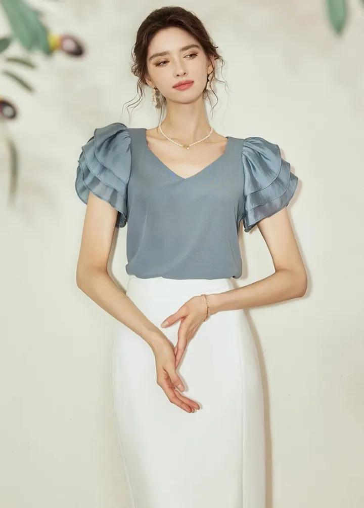 40岁中长短袖t恤怎么搭配才好看,荷叶袖t恤怎么搭配