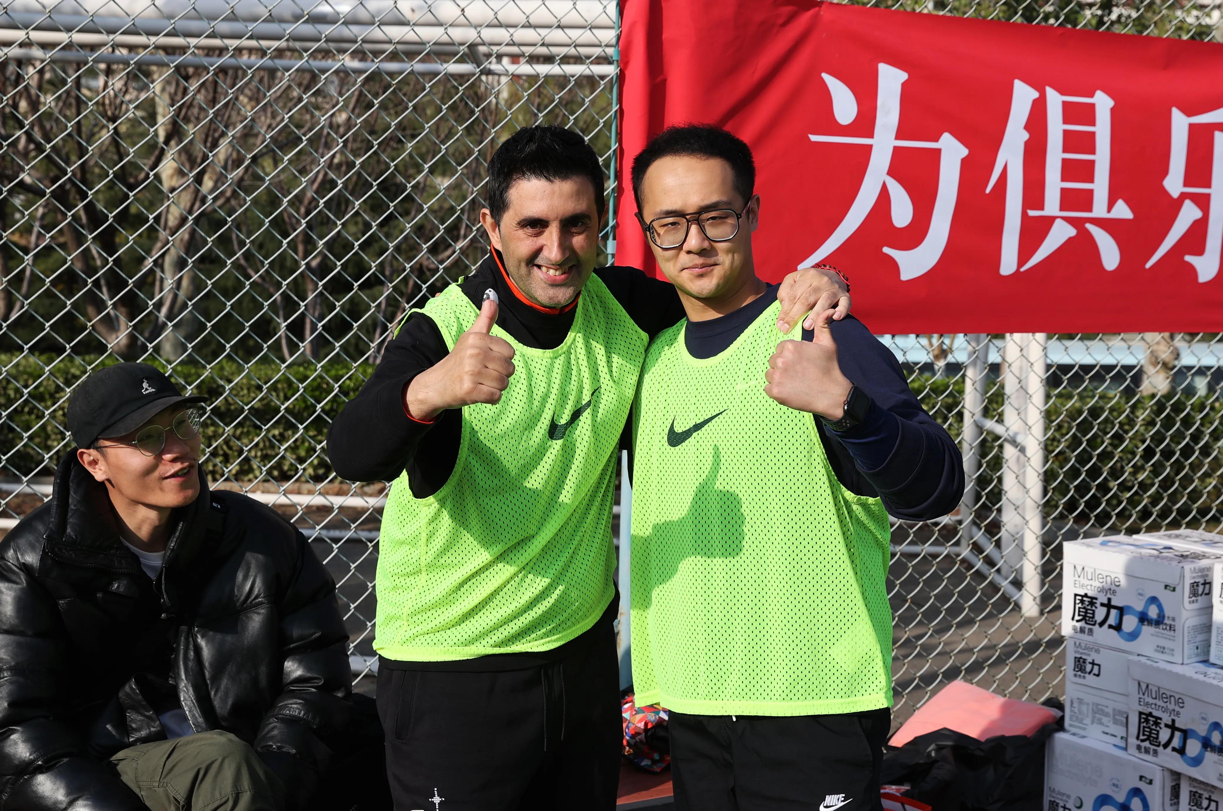 “团结拼搏、奋勇争先”俱乐部举办首届职工篮球比赛