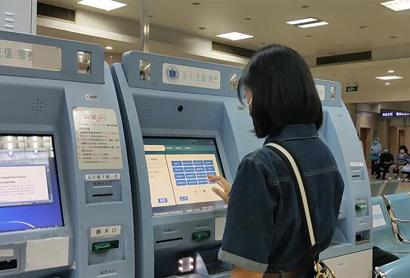 靠当“日租女友”，我月入过万，表面光鲜，其实背后“规则”很深