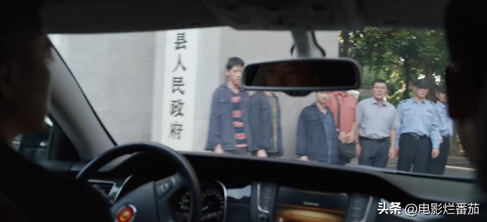 澶鏀惰鐜囩牬2鏈夊灏戜汉瑙傜湅,澶鏀惰鐜囩牬2鏈夎皝