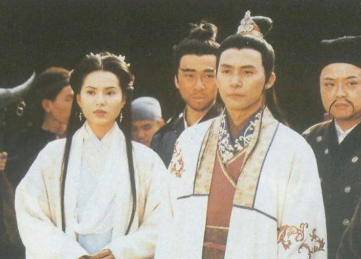 金庸三大怪异武功,被金庸刻意黑化的历史人物