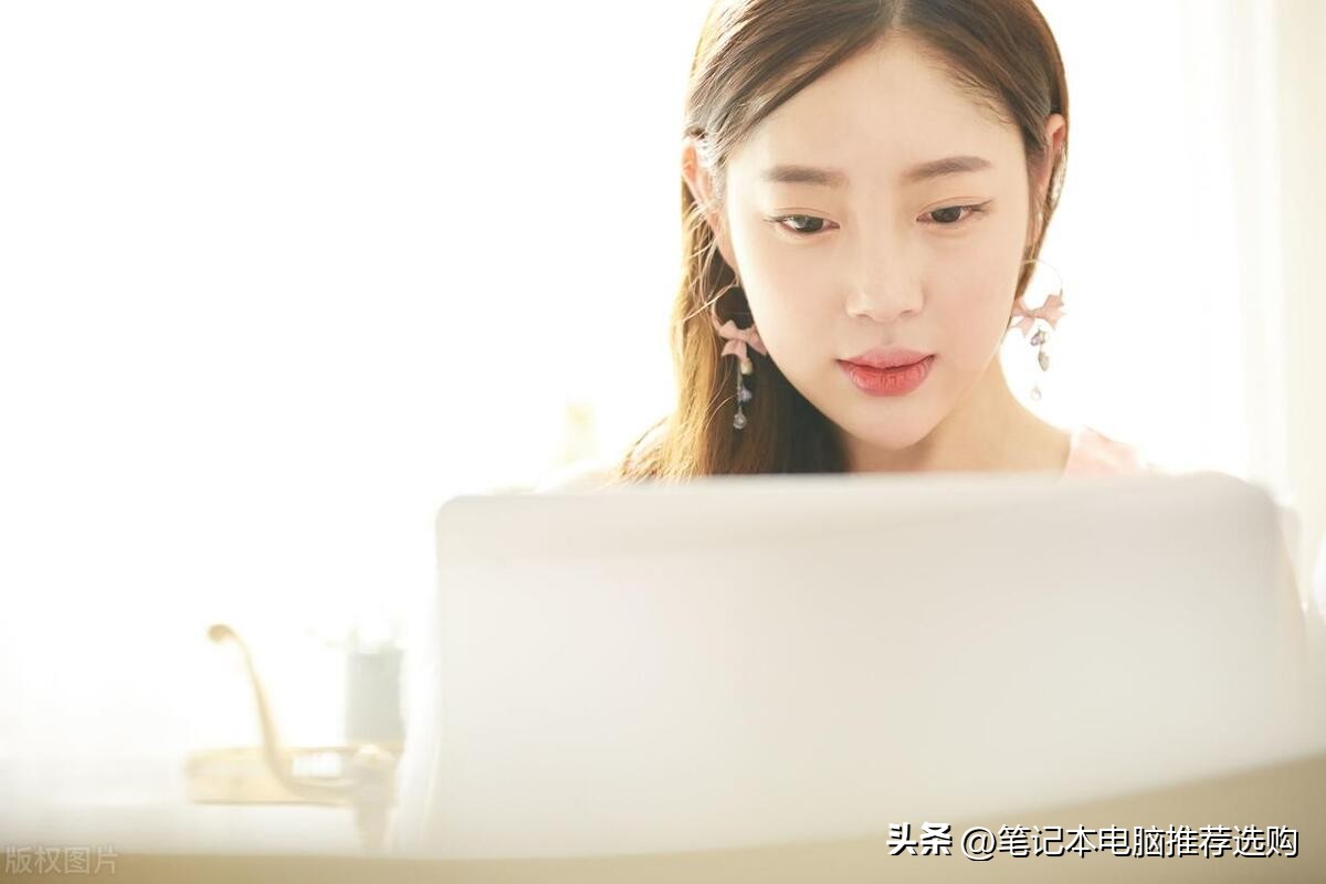 10大笔记本推荐,十大耐用笔记本电脑排行榜