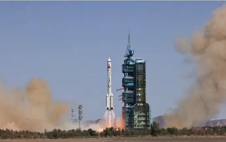 神舟十四号对接空间站美国媒体,神舟十四号飞船与空间站完成对接