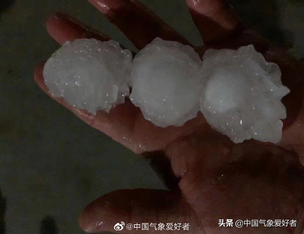 鸡蛋那么大的冰雹突袭烟台,鸡蛋大冰雹