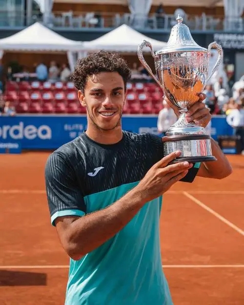 神奇规律再现，凡大赛资格赛首轮输给商竣程者，必有重大突破