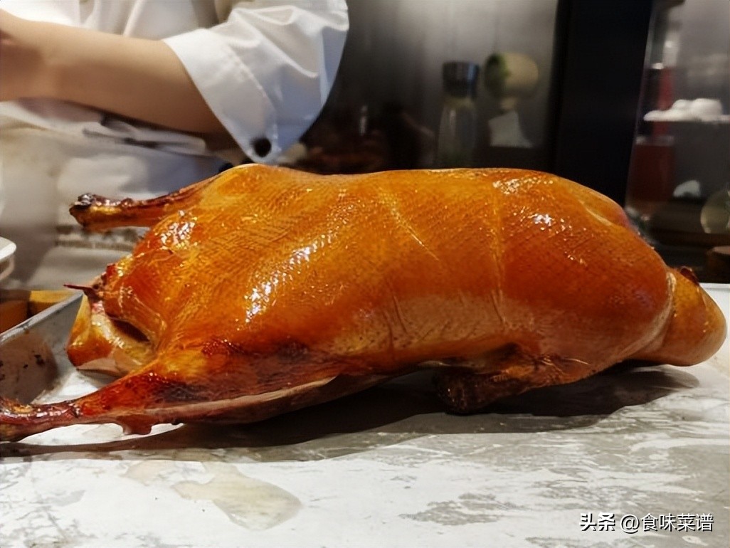 北京最火爆的烤鸭店,生意最好的果木烤鸭店