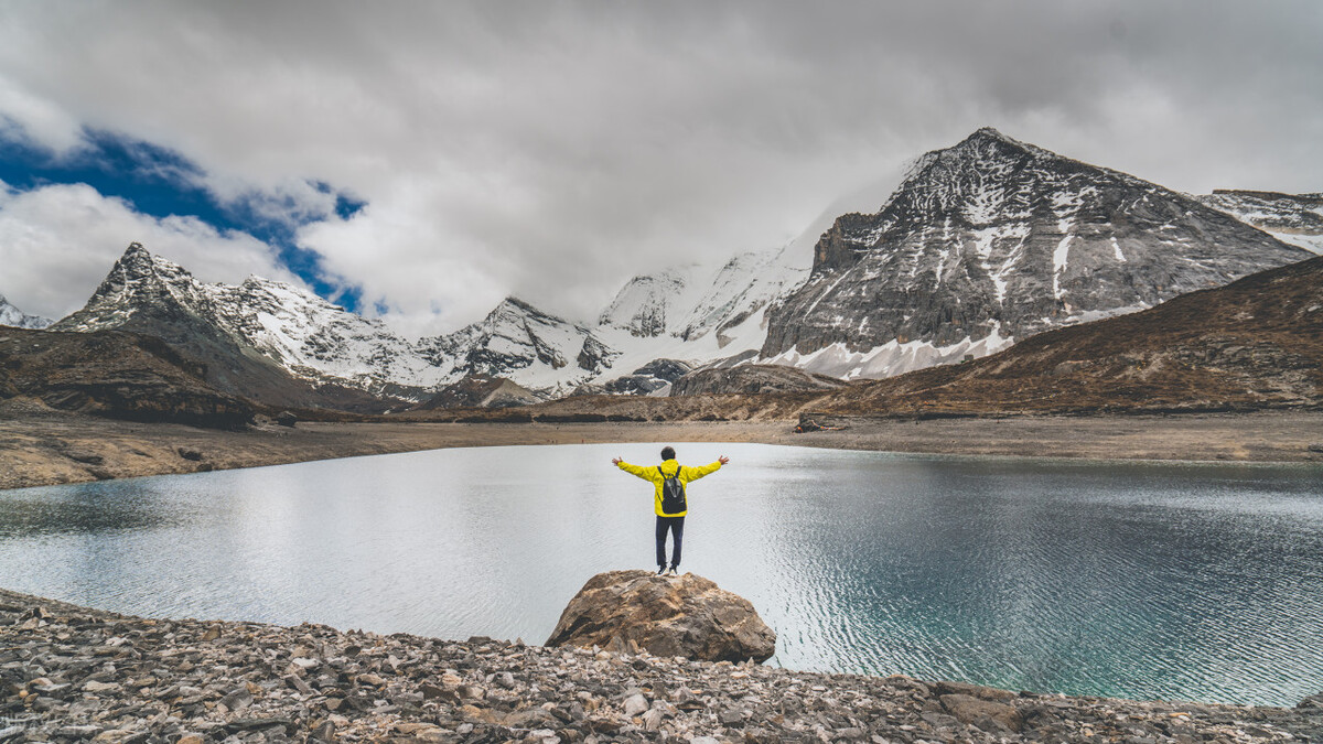 夏天自驾游最凉快的地方,旅游十大必去的地方中国夏天