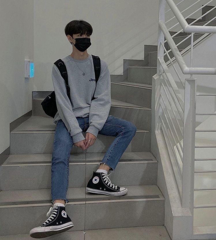 白色牛仔裤搭帆布鞋秋冬穿搭,牛仔裤配帆布鞋男夏季