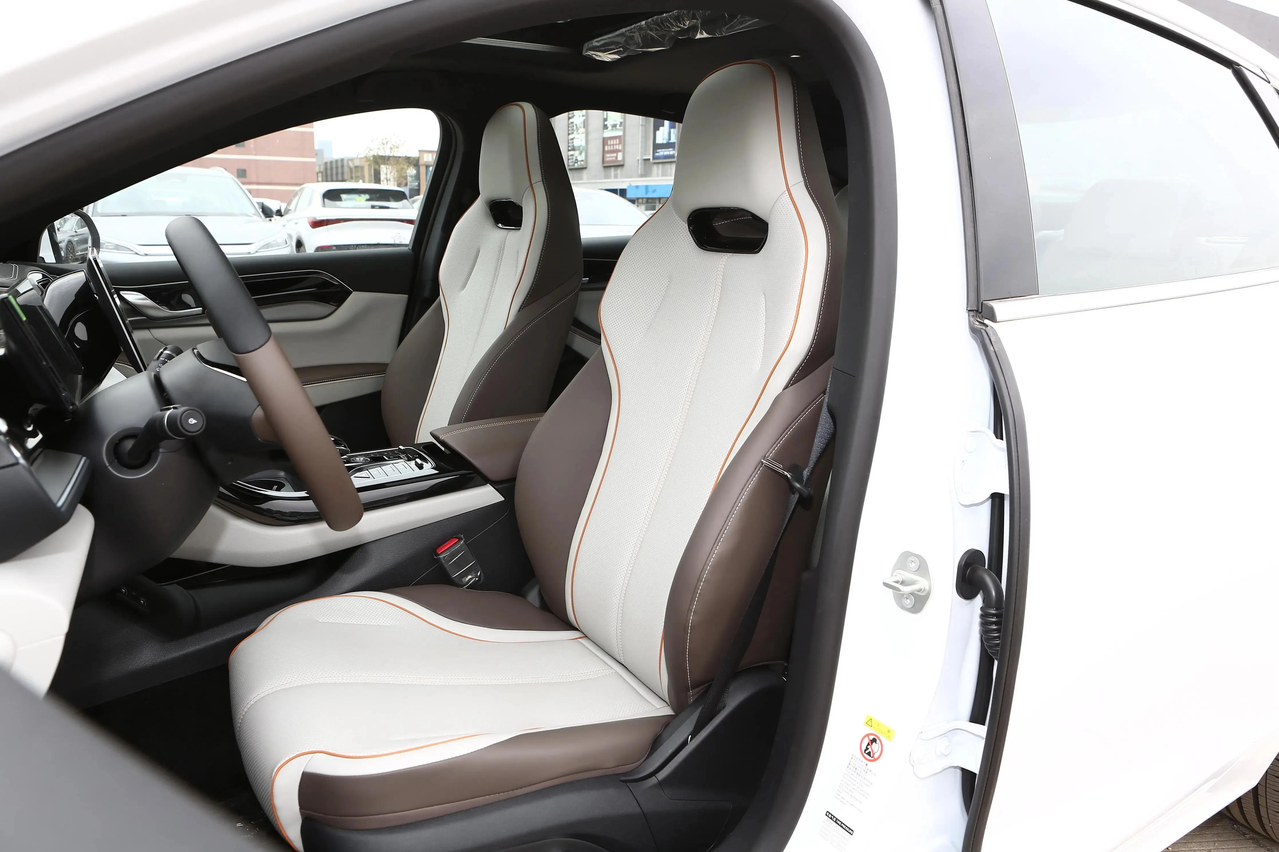 秦plus新能源2021款ev400km豪华型,秦plusev400km豪华版14.18万