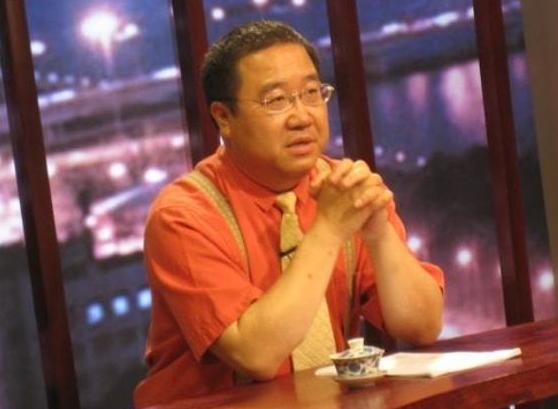 英如镝妈妈梁欢和宋丹丹,梁欢的老公是谁