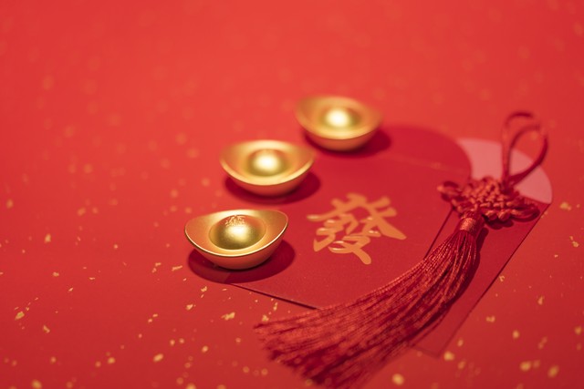 过年发红包给多少钱合适老妈,过年发红包是给现金还是直接发