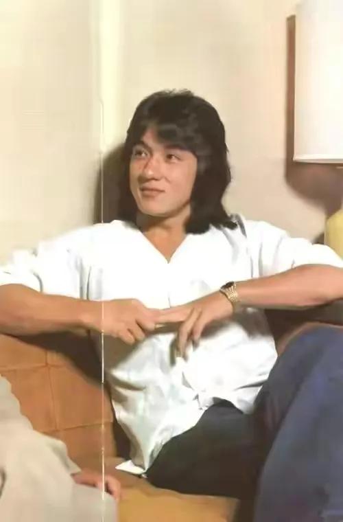 穷人有钱可以挥霍到什么程度,看到身边的穷人突然有钱