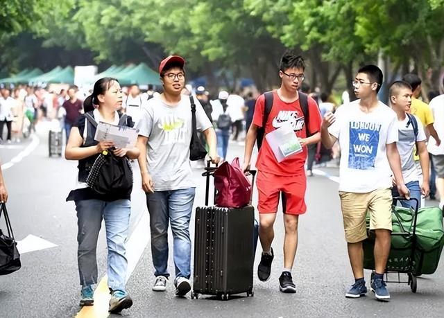 20万的钻戒能卖多少钱,钻戒1万多元才是天然钻石吗