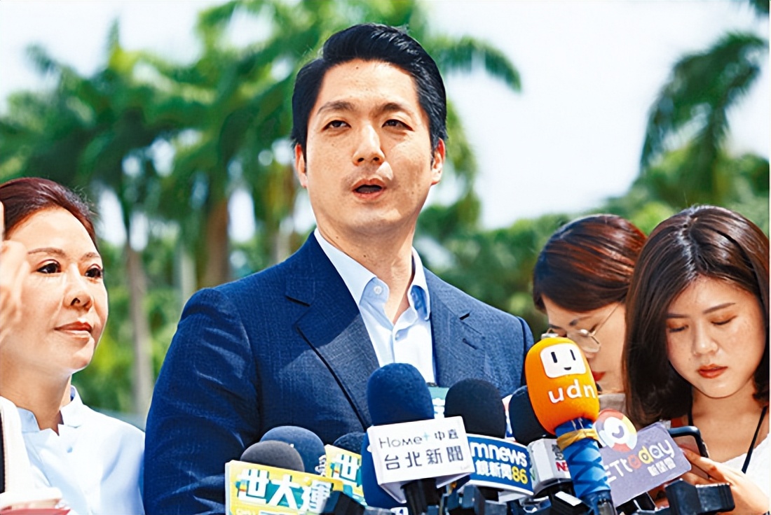 蒋介石曾孙抵达上海出席“双城论坛”，参观后坦言：印象非常深刻