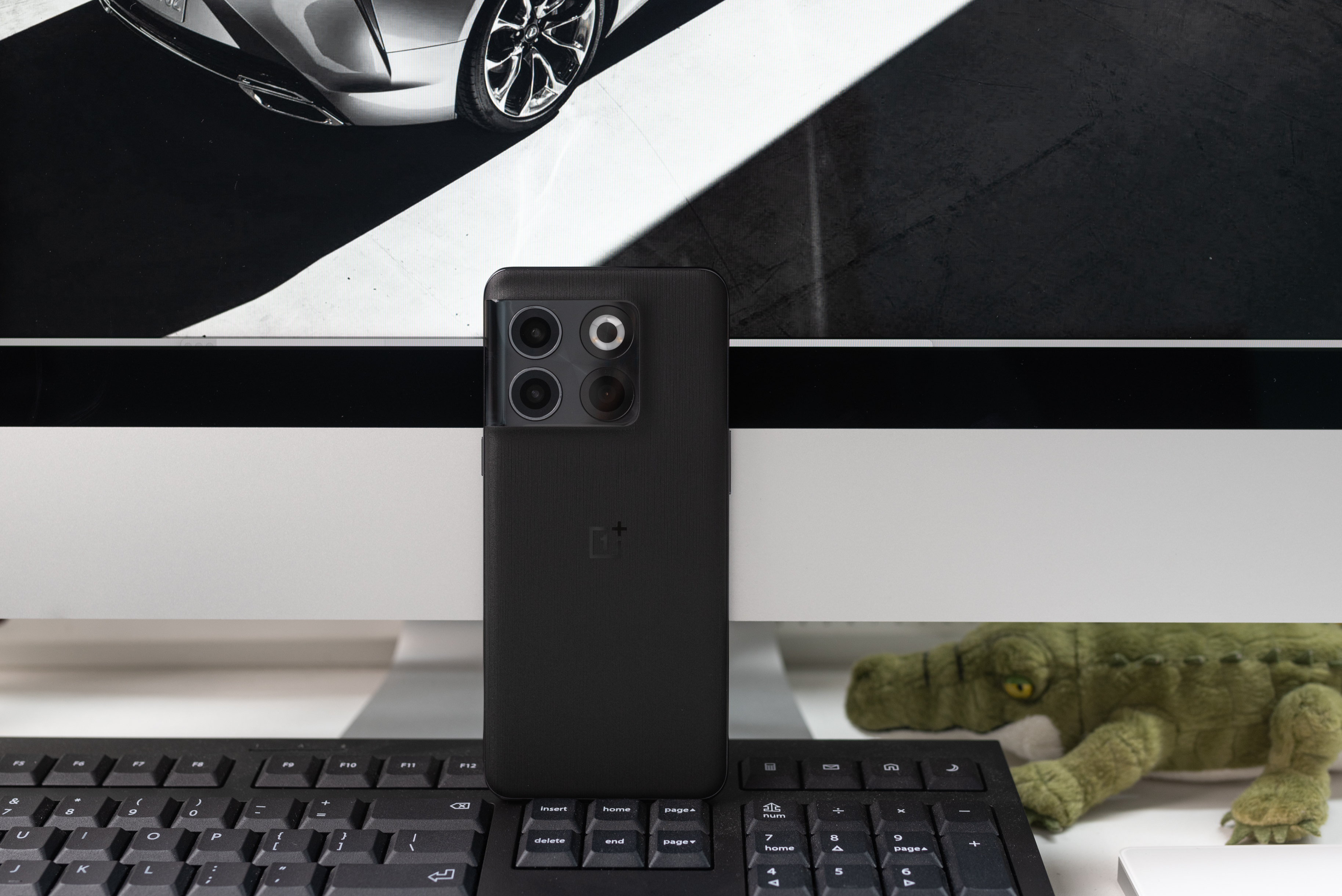 iphone和华为哪个适合当主力机,6-7千的华为和苹果哪个性价比高