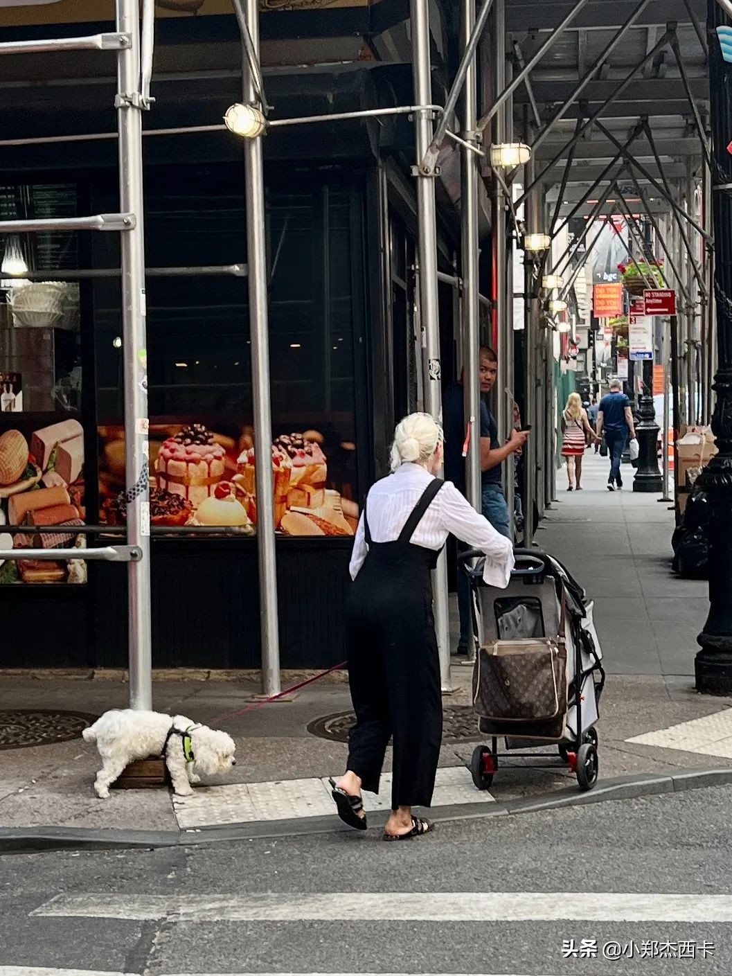 救命!这坑爹的货,是真的流行开来了...