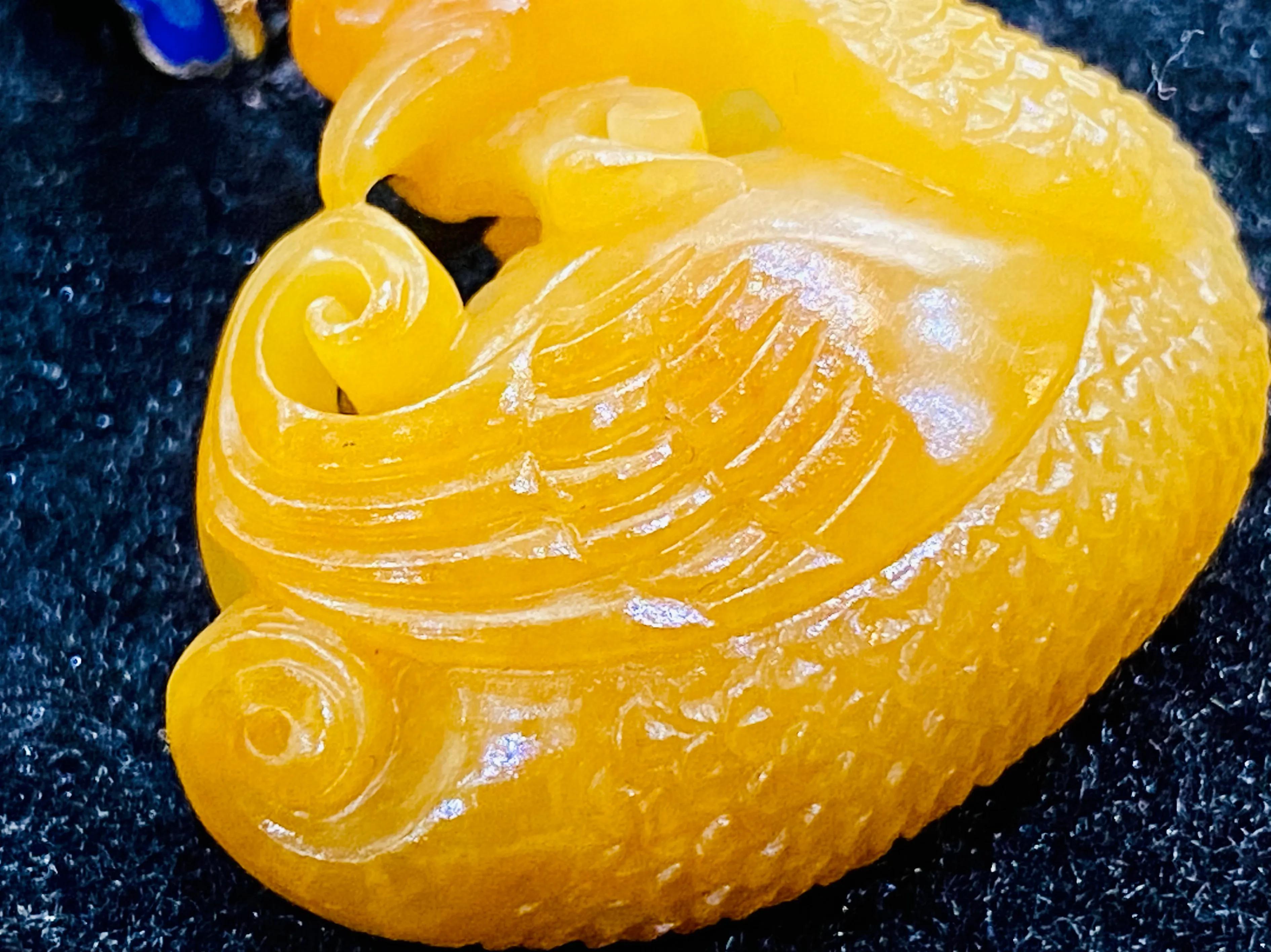 小挂件黄沁籽料,青海料仿黄沁籽料