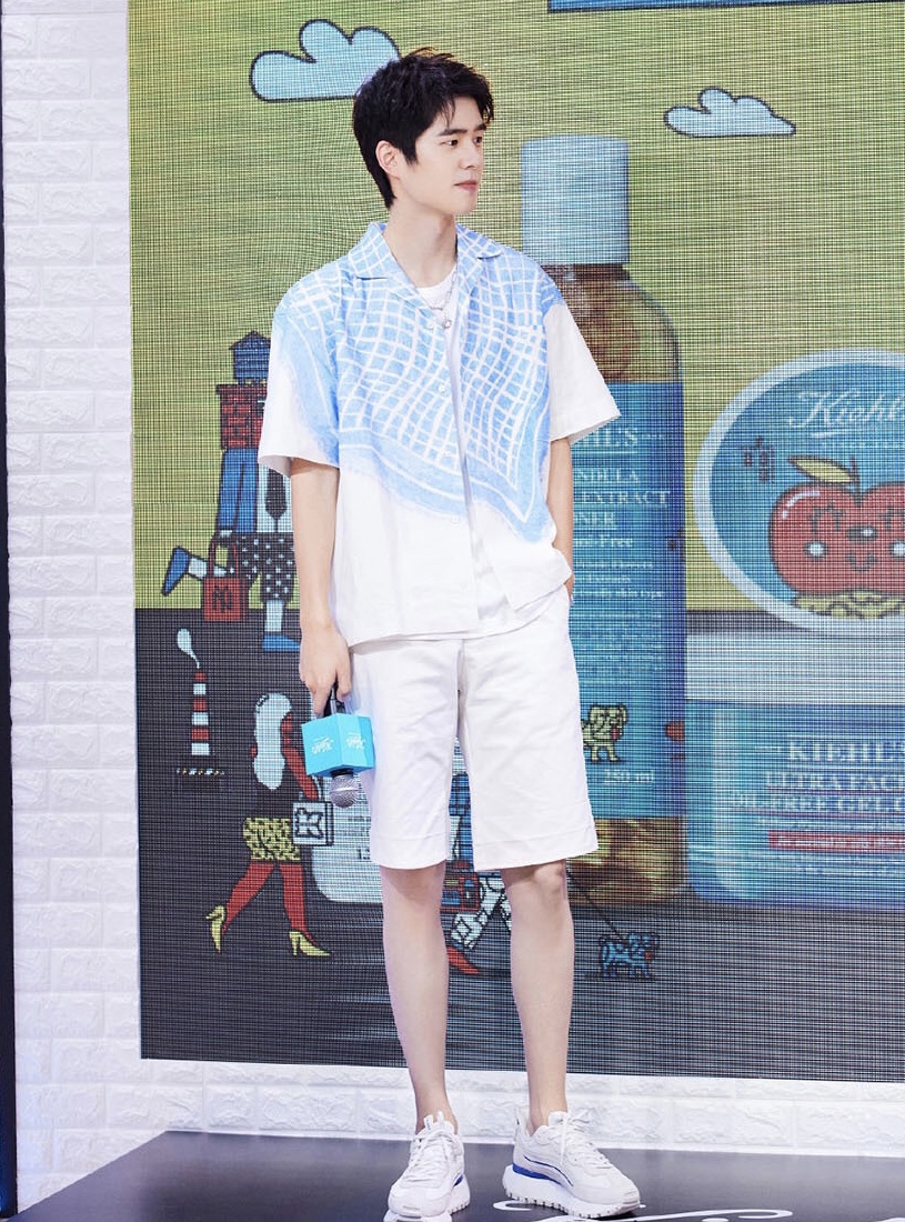 男生推荐短袖短裤穿搭方案,夏日短裤男生穿搭视频