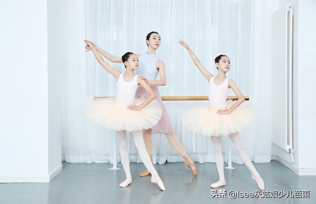 鎰挎瘡涓伆濮戝閮借兘閬囧埌鐜嬪瓙,鎰挎瘡涓敺瀛╁コ瀛╅兘鑳介亣涓婂鐨勪汉