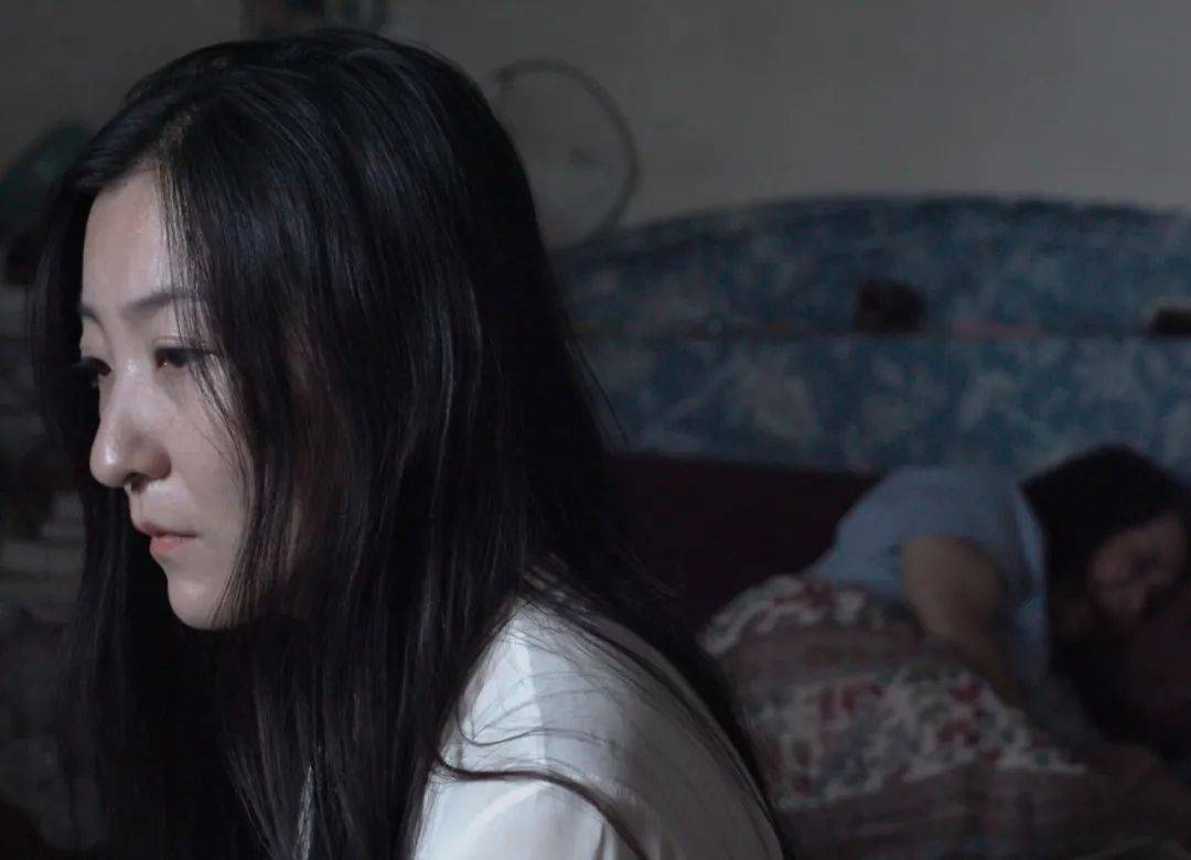 结婚后是不是就没有青春了,结婚以后就没有以前的自由