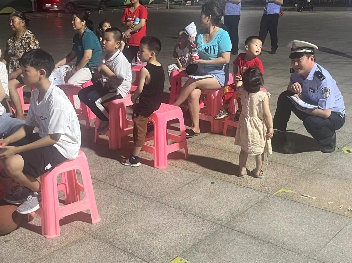 美丽乡村交通安全巡回宣传视频,美丽乡村行交通安全我先行