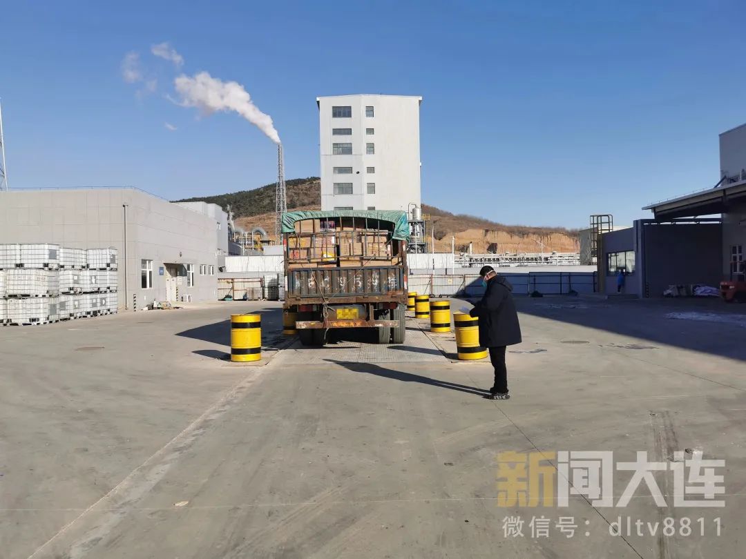 公安缴获的涉案手机集中销毁 (涉案物品集中销毁)