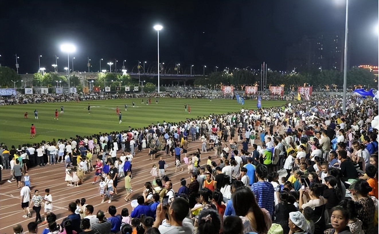 贵州足球村超带来什么福利,足球之夜贵州