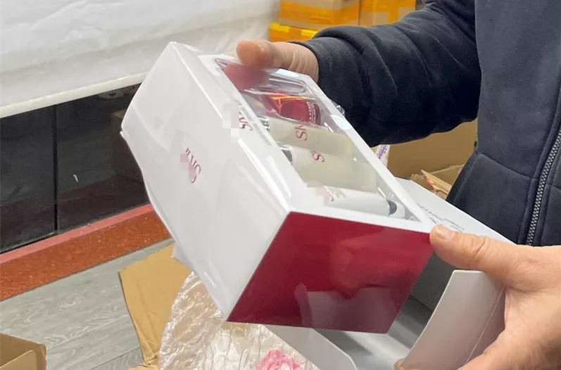 还记得“六亿*私走**案”吗？华强北又被查封100多箱违规大牌美妆