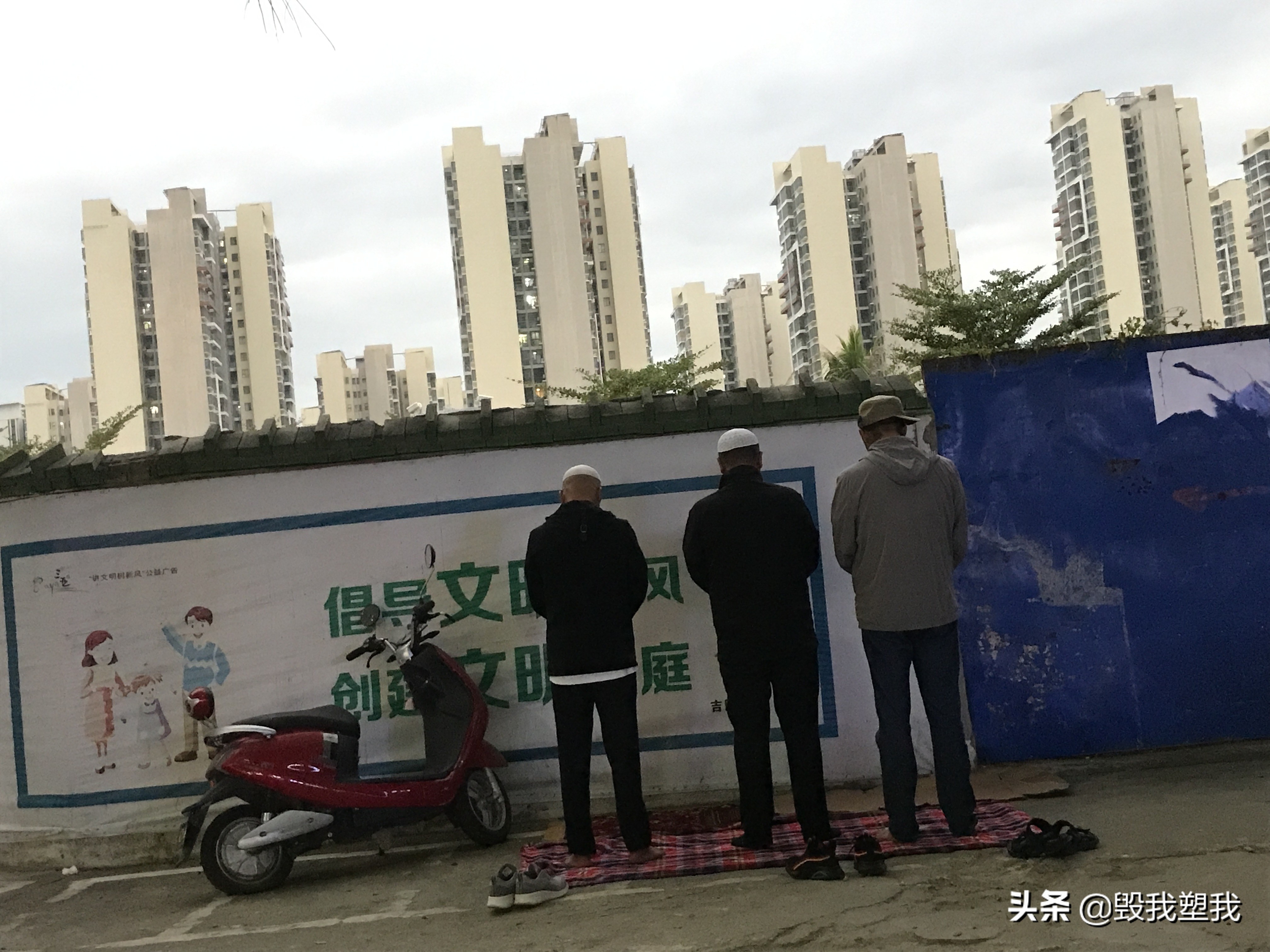 海南三亚街头真实视频,三亚街边小视频