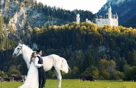 天王嫂昆凌二胎计划,天王嫂昆凌如何靠自己逆天改命