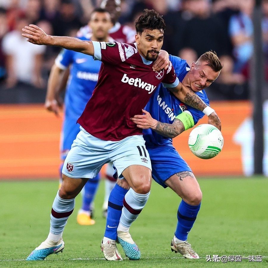 西汉姆联客场3-1维拉,西汉姆联喜提联赛首胜