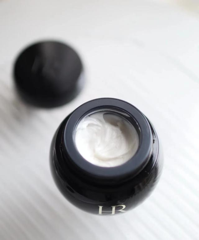 赫莲娜贵还是娇兰,为什么赫莲娜现在这么便宜