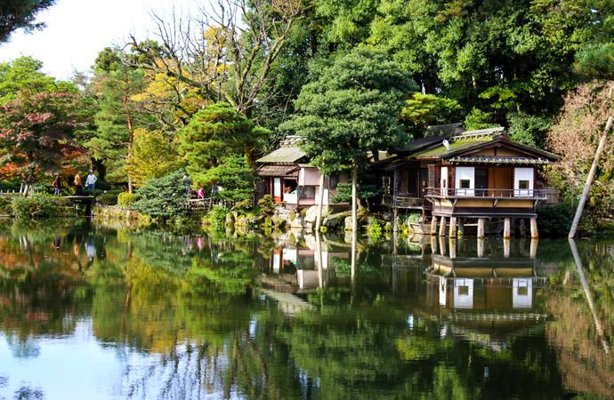 鍐鍒版棩鏈湅闆窛绔悍鎴愮殑闆浗,鍘绘棩鏈摢閲岃繎