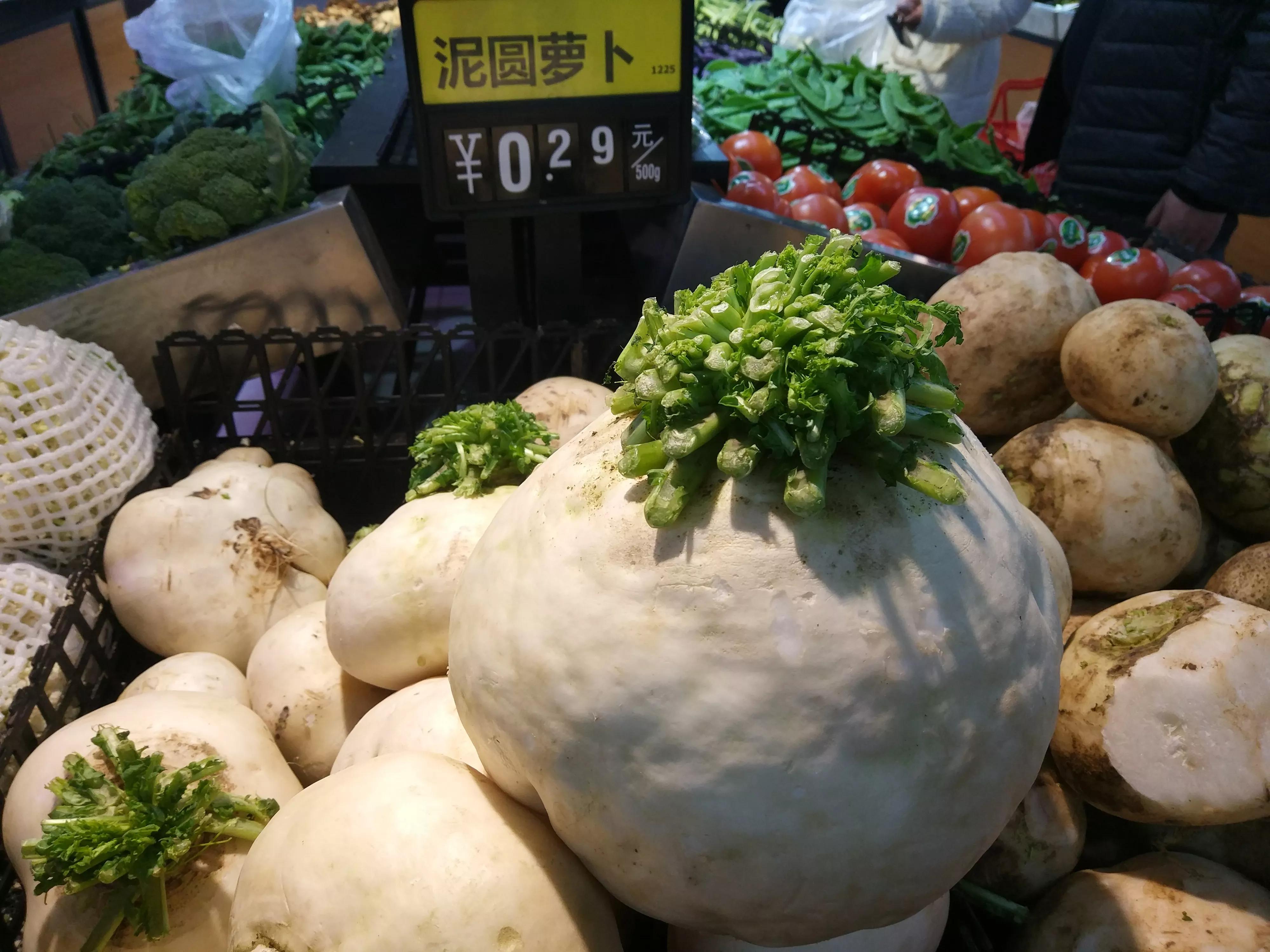 巨型萝卜百斤,12斤巨无霸萝卜