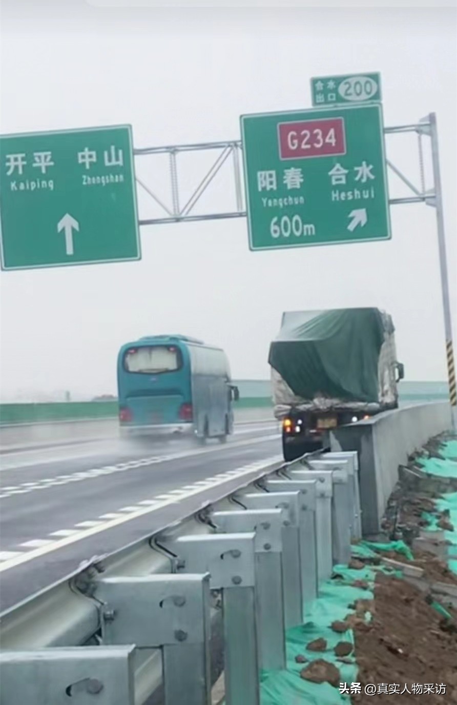 自己开卡车一年能赚多少钱,开卡车一月能赚多少钱